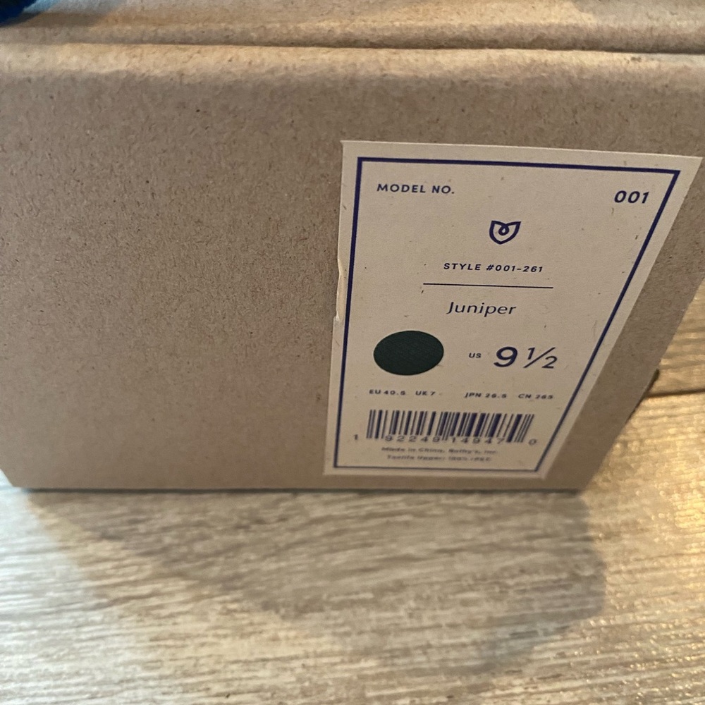 New in Box Juniper Rothy’s - Picture 2 of 3